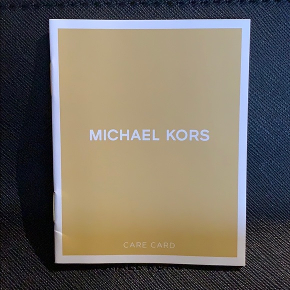 ✨NWT✨ Michael Kors Leather Carryall Wallet - Picture 6 of 6